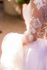 La belleza del encaje de un vestido de novia de Cotonnus