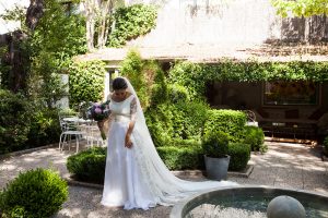 vestido-novia-cuello-barco